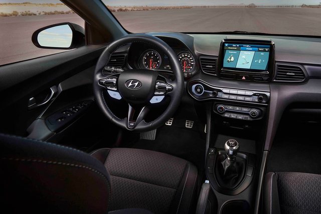 Yeni Veloster, performanslı modeli N ile birlikte geldi - 6