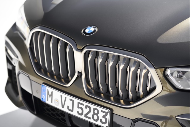 Üçüncü nesil BMW X6 yeni motorlarla geldi - 17