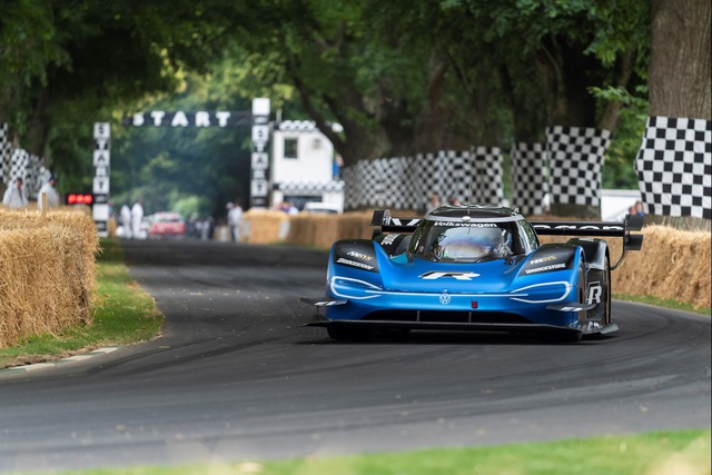 VW ID.R Goodwood’da 20 yıllık rekoru kırdı! - 1