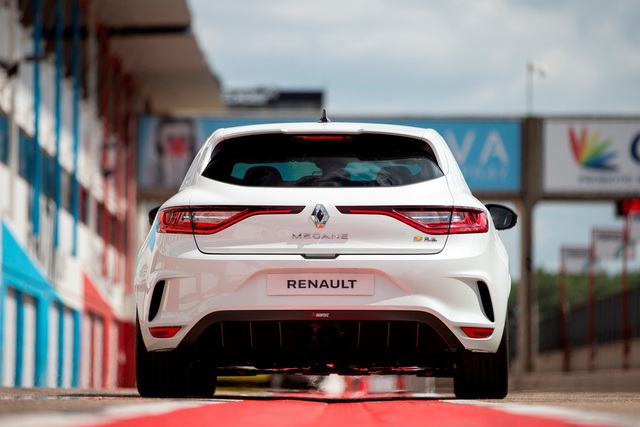 Renault Megane RS Trophy-R’ın detayları belli oldu - 5