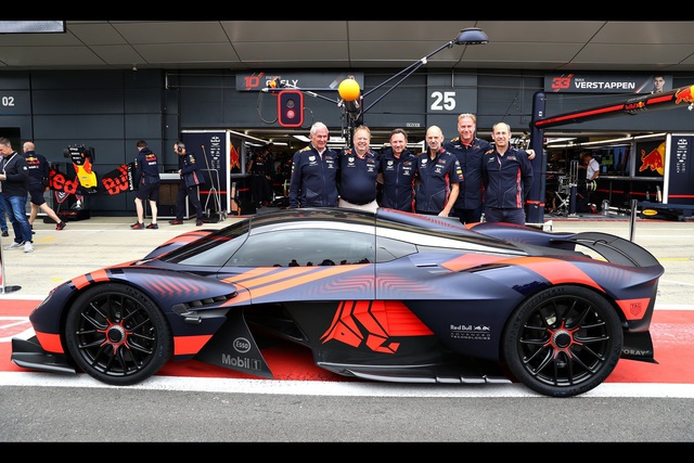 Aston Martin Valkyrie Silverstone’da görücüye çıktı - 7