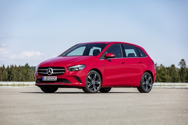 Mercedes, A ve B Serisi’nde plug-in hibrit versiyonu tanıttı - 18