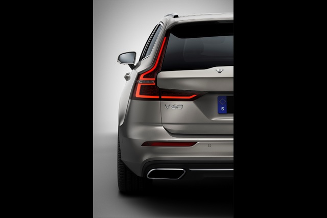 2018 Volvo V60, Cenevre öncesi yüzünü gösterdi - 10