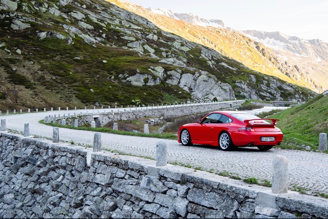 Porsche 911 GT3 20 yaşında - 14