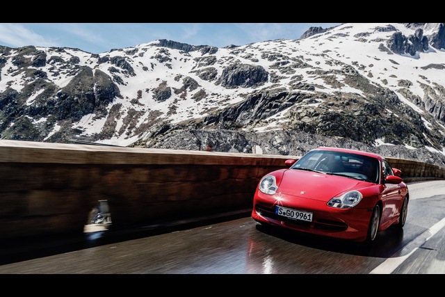 Porsche 911 GT3 20 yaşında - 17