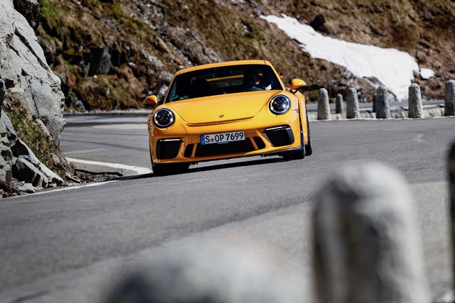 Porsche 911 GT3 20 yaşında - 59