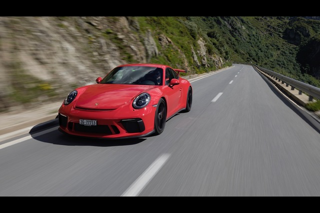 Porsche 911 GT3 20 yaşında - 71