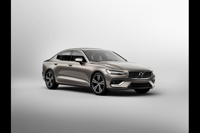 Volvo S60'a 390 bg'lik PHEV versiyonu geldi - 6