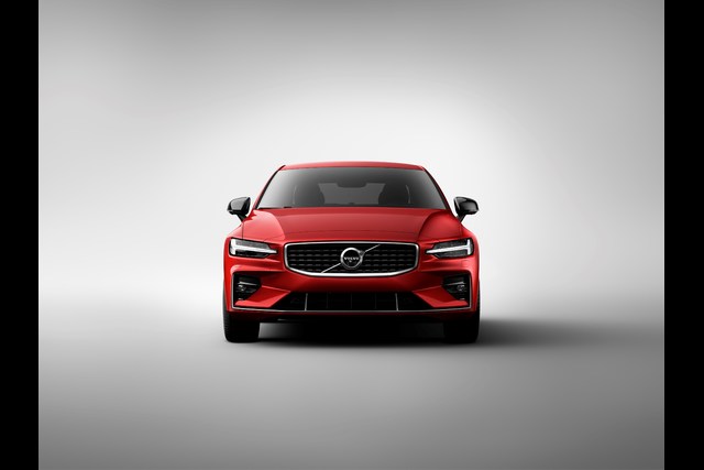 Volvo'nun ilk Amerikanı yeni S60 tanıtıldı - 5