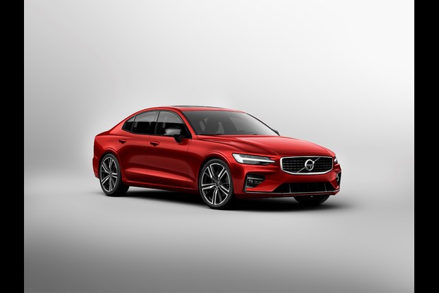 Volvo'nun ilk Amerikanı yeni S60 tanıtıldı - 6