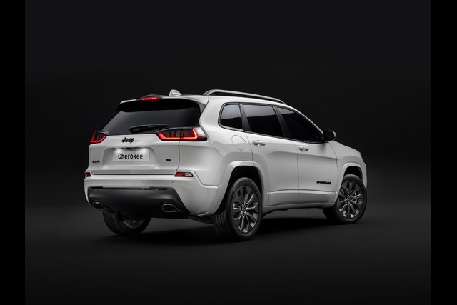 Makyajlı Jeep Cherokee Detroit'i bekliyor - 14