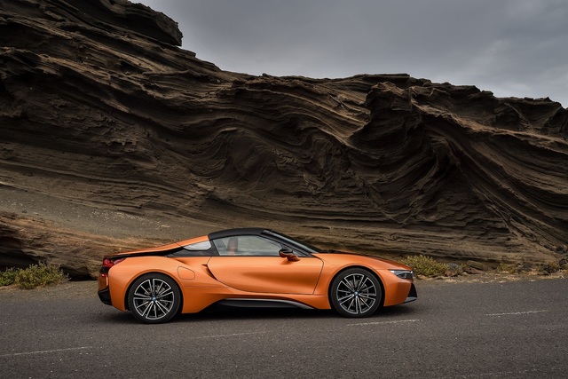 BMW i8 Roadster LA Fuarı’nda gösterildi - 6