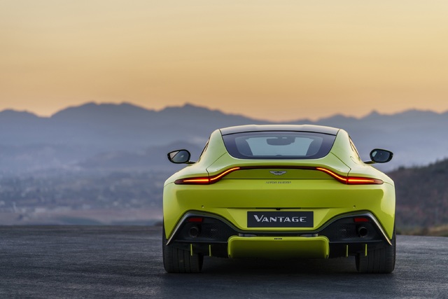 Yeni Aston Martin Vantage tanıtıldı - 1