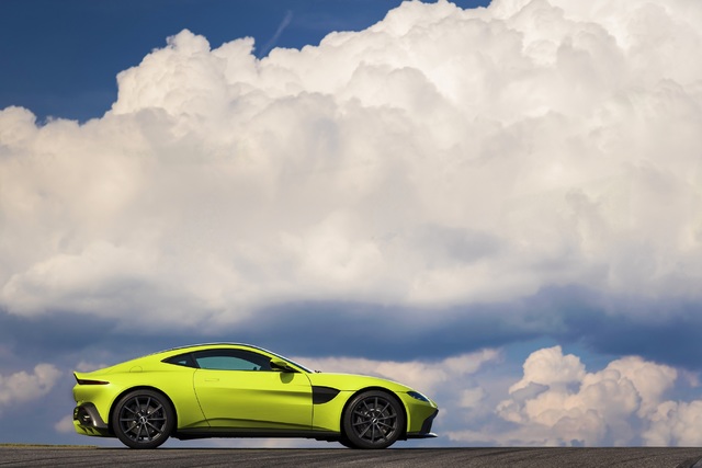 Yeni Aston Martin Vantage tanıtıldı - 5