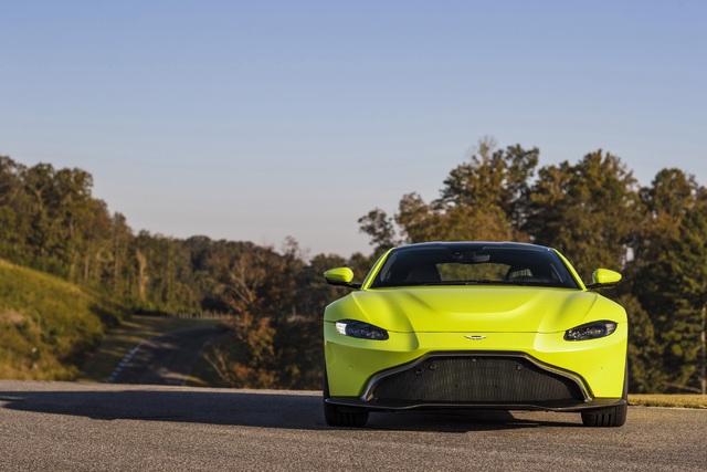 Yeni Aston Martin Vantage tanıtıldı - 16