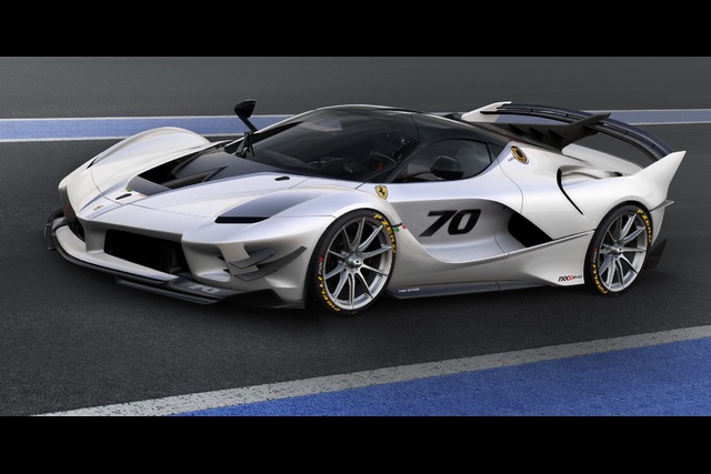 Ferrari FXX-K Evo sınırları zorluyor - 2