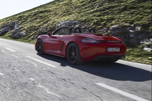 Porsche, 718 Cayman ve Boxster GTS’i hazırladı - 2