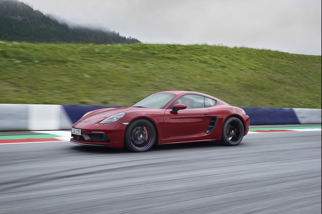 Porsche, 718 Cayman ve Boxster GTS’i hazırladı - 12