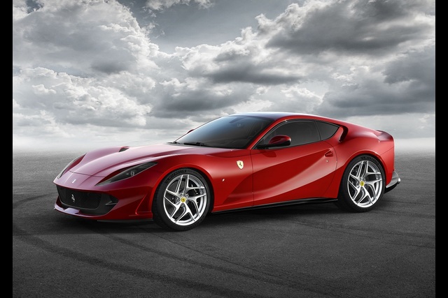 Ferrari 812 Superfast Türkiye’de satılmaya başlandı - 7