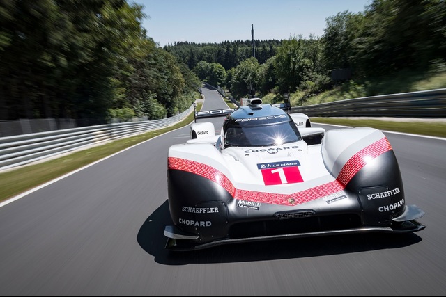 Porsche 919 Hybrid Evo 35 yıllık Ring rekorunu alt üst etti! - 4