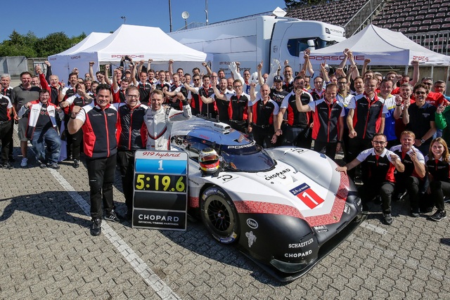 Porsche 919 Hybrid Evo 35 yıllık Ring rekorunu alt üst etti! - 9