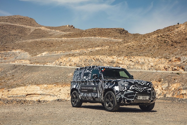 Land Rover yeni Defender’ın logosunu gösterdi - 12