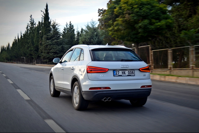 Audi Q3 2.0 TDI Quattro S Tronic - 1