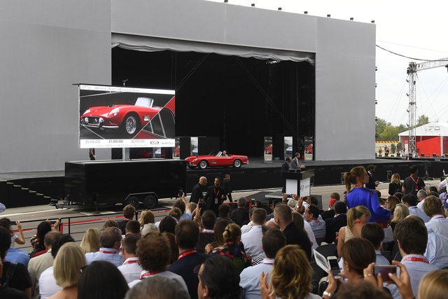 Ferrari, 70’inci yılını özel bir organizasyonla kutladı - 6