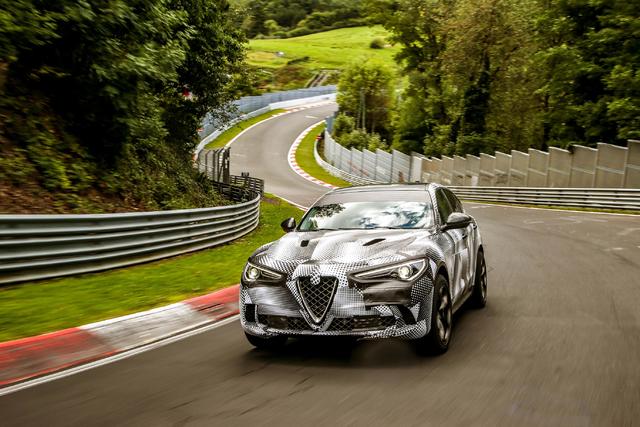 Stelvio QV, 7:51.7 ile 'Ring’in en hızlı SUV modeli unvanını ele geçirdi - 3