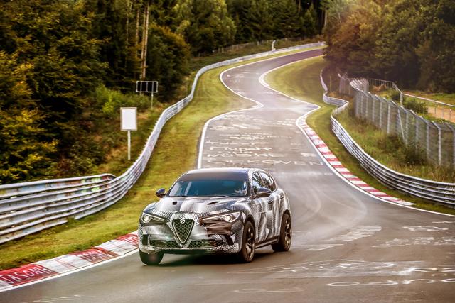 Stelvio QV, 7:51.7 ile 'Ring’in en hızlı SUV modeli unvanını ele geçirdi - 10