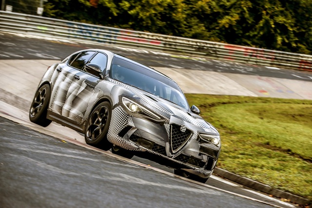 Stelvio QV, 7:51.7 ile 'Ring’in en hızlı SUV modeli unvanını ele geçirdi - 15