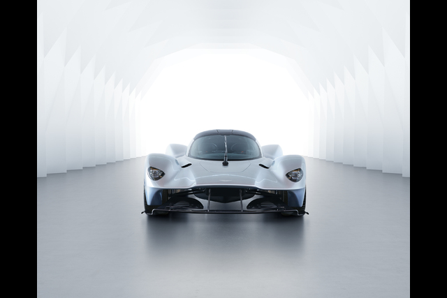 Aston Martin Valkyrie’nin kabini ve detayları gösterildi - 2