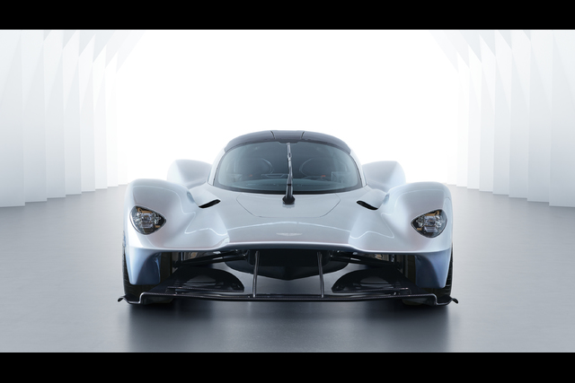 Aston Martin Valkyrie’nin kabini ve detayları gösterildi - 9