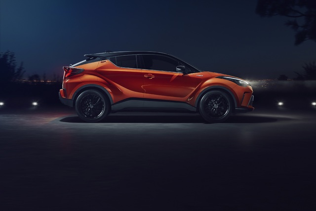 Toyota C-HR makyajlandı - 2