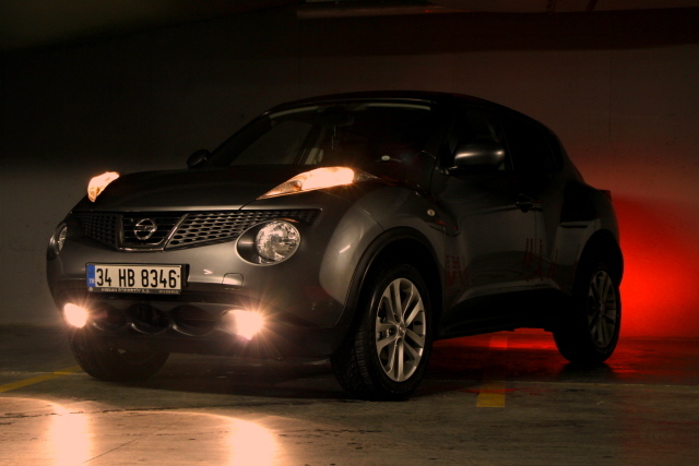 Nissan Juke 1.6 PLATINUM 4X2 CVT - 4