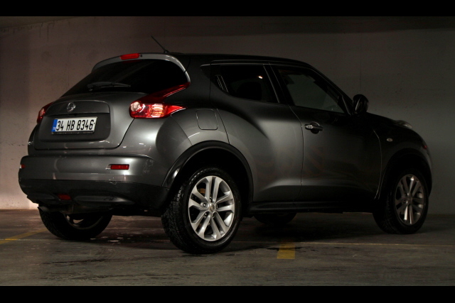 Nissan Juke 1.6 PLATINUM 4X2 CVT - 6