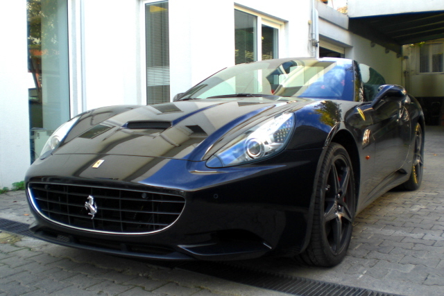 Ferrari California  - 1