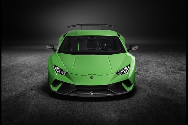 Huracan Performante yüzünü gösterdi - 4