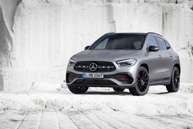 İkinci jenerasyon Mercedes GLA tanıtıldı - 8