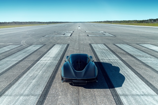 McLaren Speedtail 400 km/s hız barajını geçti - 3