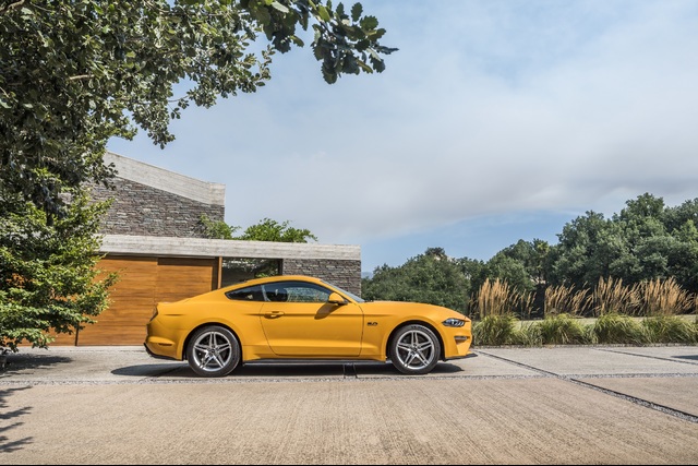 2018 Ford Mustang tanıtıldı - 13