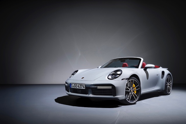 Yeni Porsche 911 Turbo S 650 bg güç üretiyor - 12