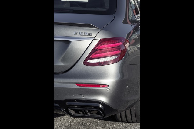 Bugüne kadarki en güçlü E Sınıfı: Yeni E63 AMG - 8