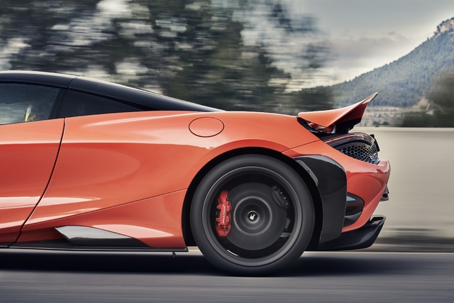 McLaren son ‘Longtail’ modelini tanıttı: 765 LT - 6