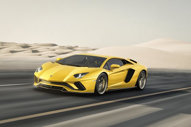 Lamborghini Aventador S: 740 bg ve 4WS - 3