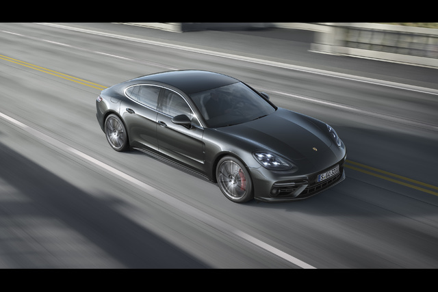 Yeni Panamera rekorla geldi - 1