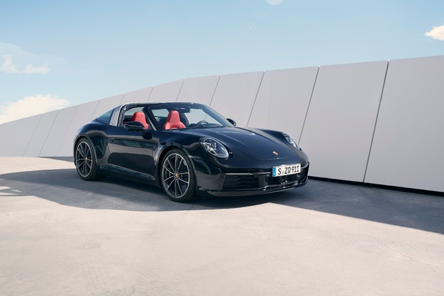 Yeni Porsche 911 Targa tanıtıldı - 2