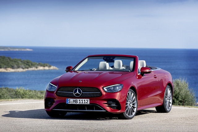 Mercedes, sedandan sonra E Serisi Coupe ve Cabriolet’yi de makyajladı - 8