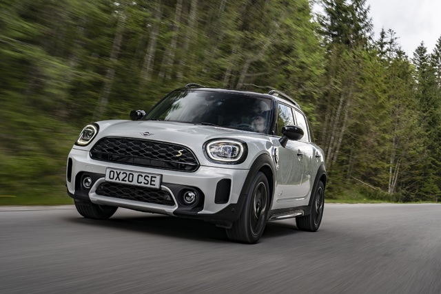 MINI Countryman makyajlandı - 9