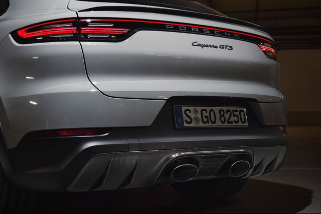 Yeni Porsche Cayenne GTS 460 bg V8 ile geldi - 4